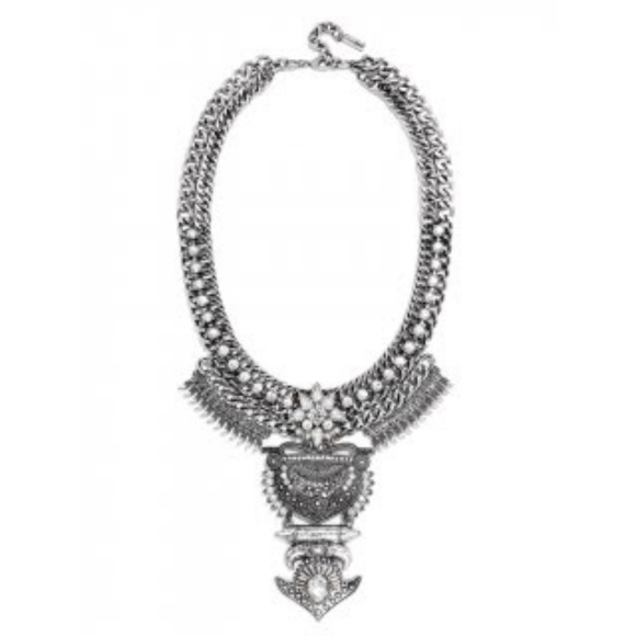 BaubleBar Jewelry - Baublebar Amazon Bib Statement Necklace